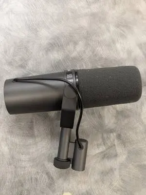 Shure - SM7B 2